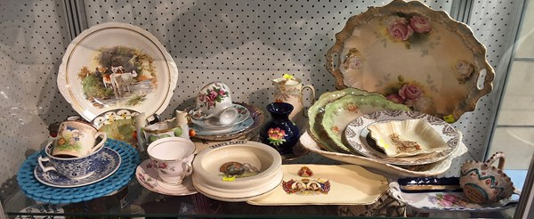 Lot 1273 - TRIOS AND CHINA