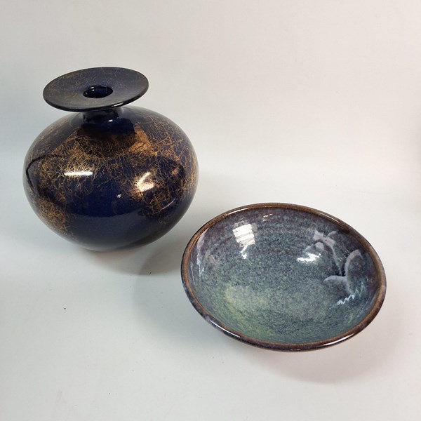 Lot 1292 - STUDIO POTTERY