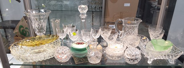 Lot 1469 - CRYSTAL AND GLASSWARE