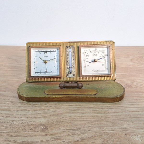 Lot 1291 - DESK CLOCK