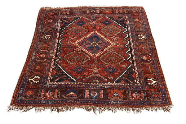 Lot 104 - KASHAN RUG