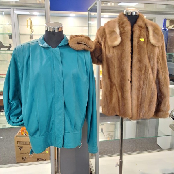 Lot 1225 - FUR & LEATHER JACKETS