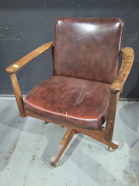 Lot 297 - OFFICE CHAIR