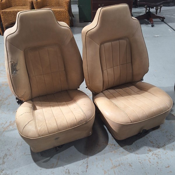 Lot 150 - KINGSWOOD SEATS