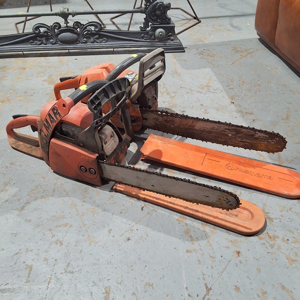 Lot 211 - CHAINSAWS