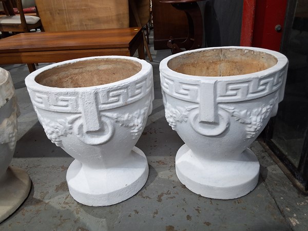 Lot 91 - PLANT POTS