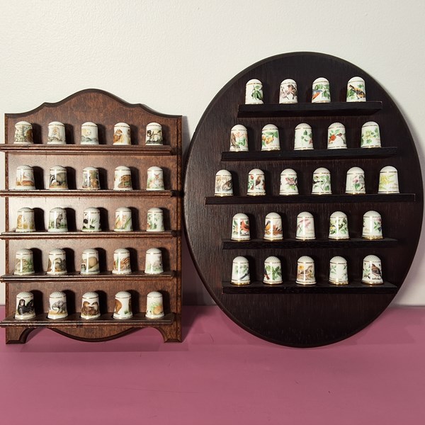 Lot 1106 - THIMBLE COLLECTIONS