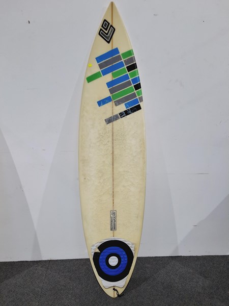 Lot 245 - SURFBOARD