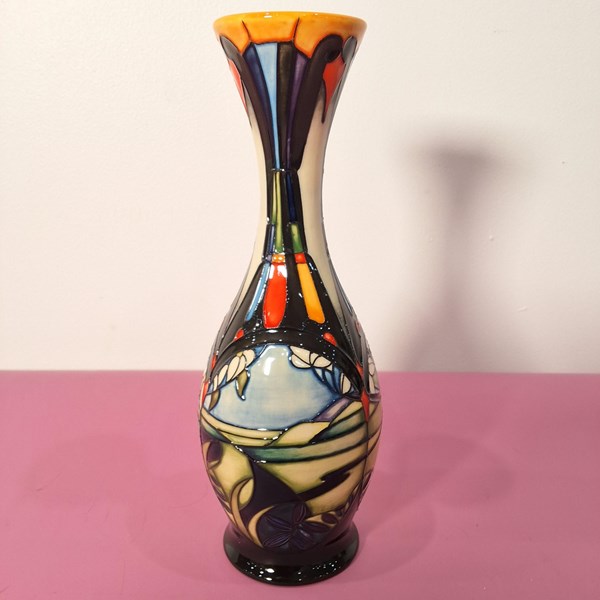 Lot 1207 - MOORCROFT VASE