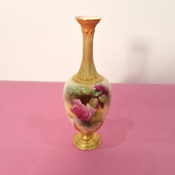 Lot 1076 - ROYAL WORCESTER VASE