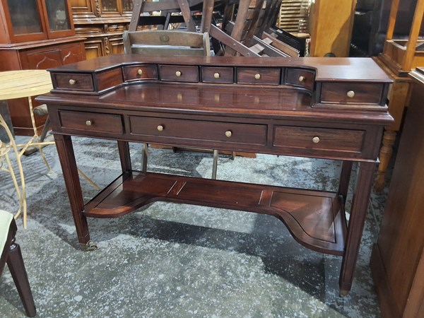 Lot 267 - DESK AND CHAIR