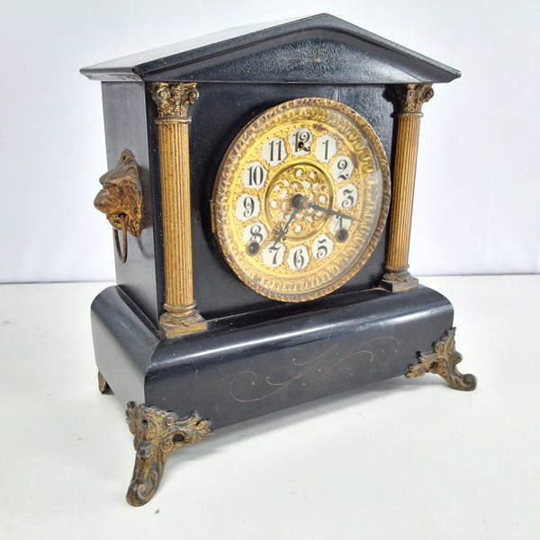 Lot 1271 - MANTEL CLOCK