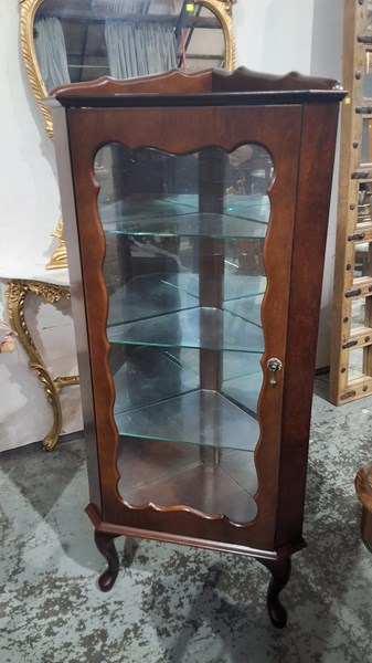 Lot 152 - CORNER CABINET