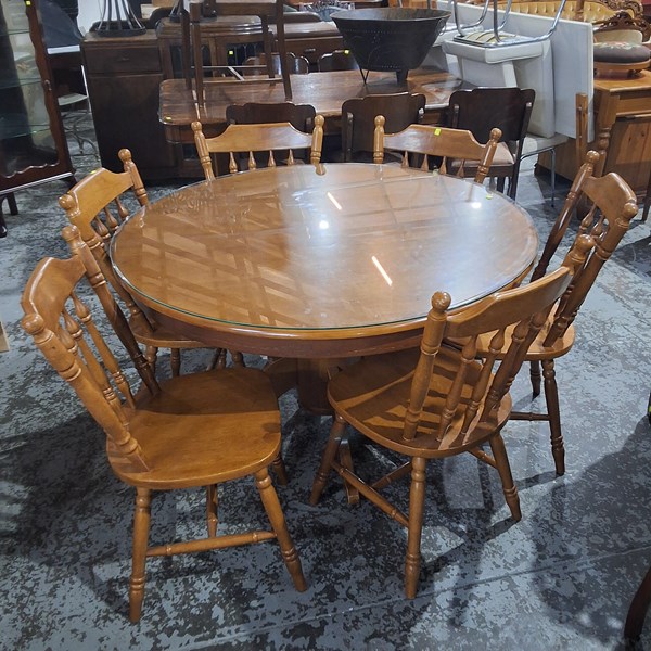 Lot 189 - COTTAGE KITCHEN TABLE