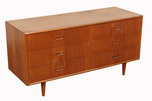 Lot 72 - LOWLINE DRAWERS