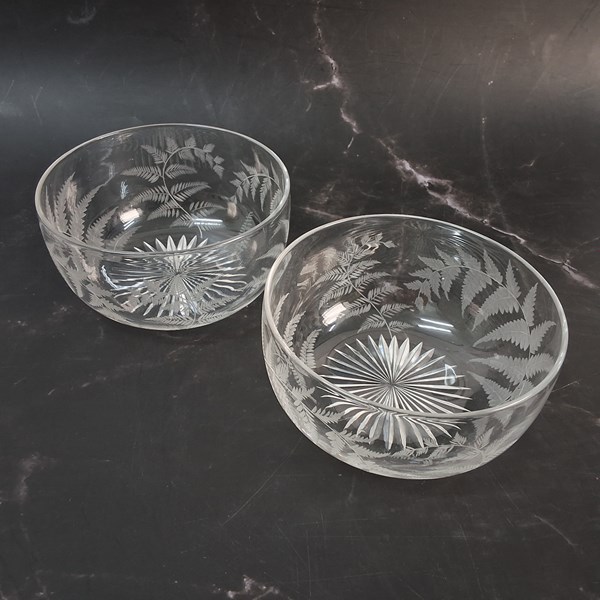 Lot 1180 - VICTORIAN FINGER BOWLS