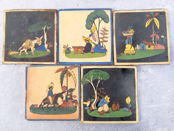 Lot 1318 - PICTURE TILES (5)