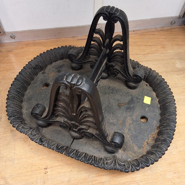 Lot 1302 - CAST IRON BOOT SCRAPER