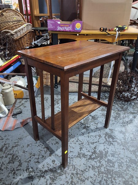 Lot 243 - LAMP TABLE