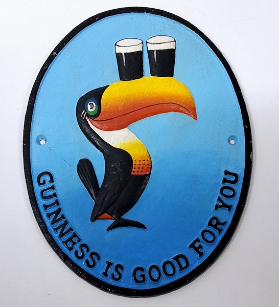 Lot 1233 - GUINNESS PLAQUE