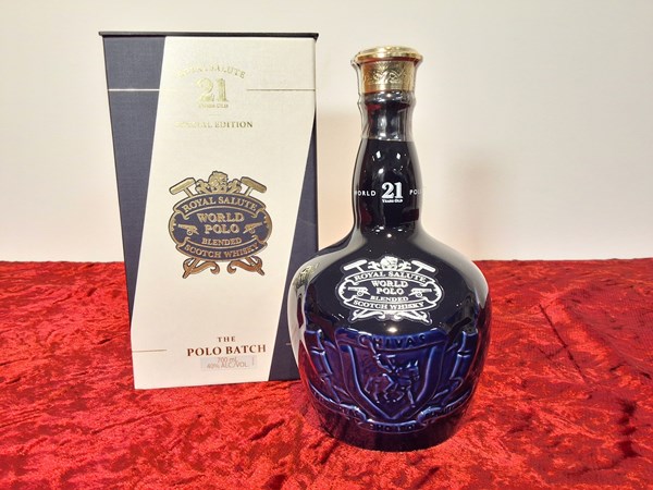 Lot 43 - ROYAL SALUTE 21 WHISKY