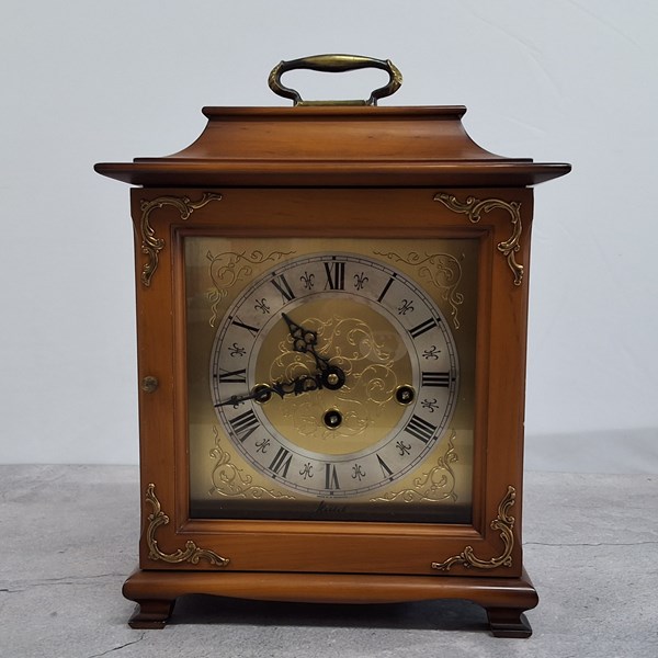 Lot 1389 - MANTEL CLOCK