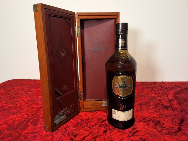 Lot 56 - GLENFIDDICH 30 WHISKY