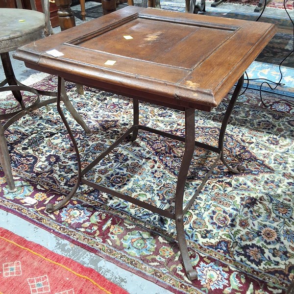 Lot 98 - SIDE TABLE