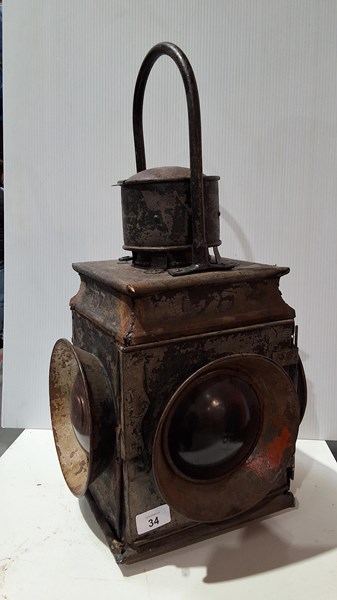 Lot 34 - RAIL LAMP