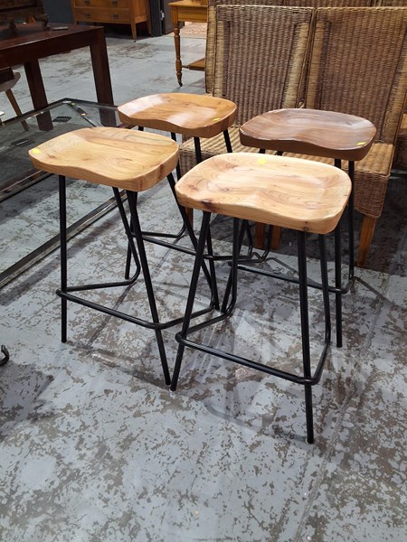 Lot 273 - BAR STOOLS