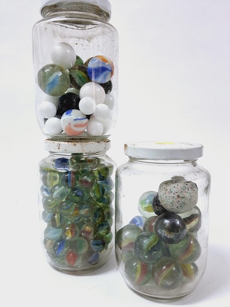 Lot 1209 - MARBLES