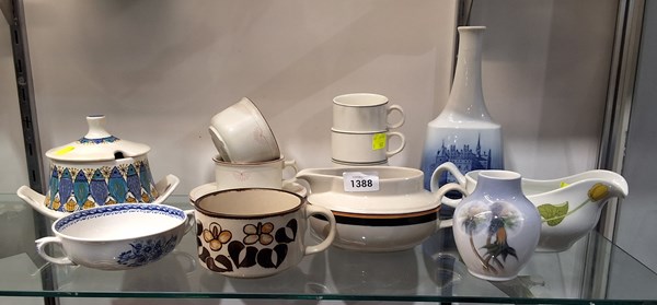 Lot 1388 - MID-CENTURY DINNERWARE