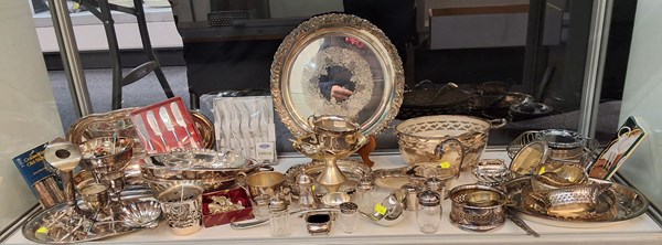 Lot 1333 - PLATED WARE