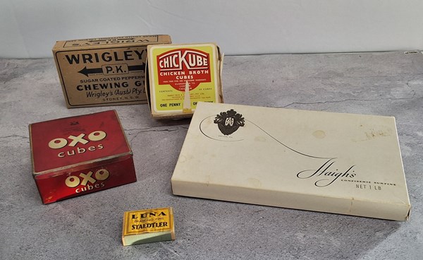 Lot 1218 - VINTAGE PACKAGING