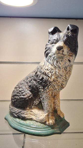 Lot 1208 - CAST IRON DOG DOORSTOP