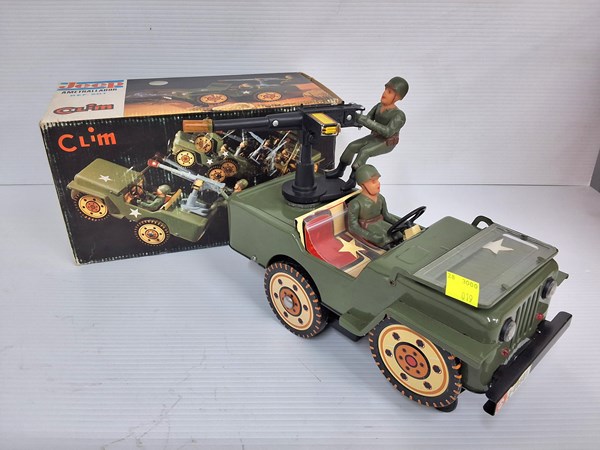 Lot 1175 - TIN TOY JEEP