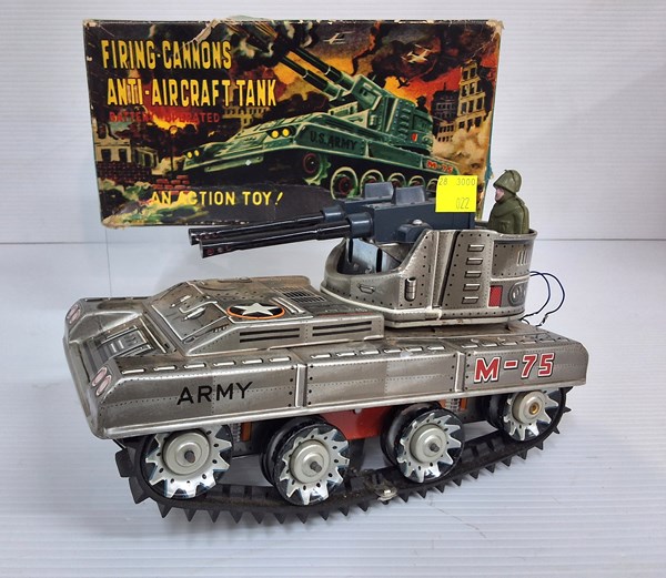 Lot 1178 - TIN TOY TANK