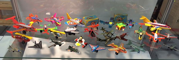 Lot 1186 - VINTAGE TOYS