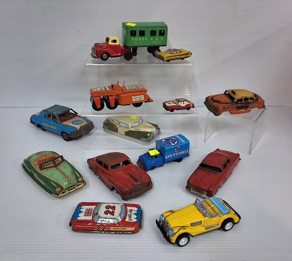 Lot 1188 - TIN TOY CARS