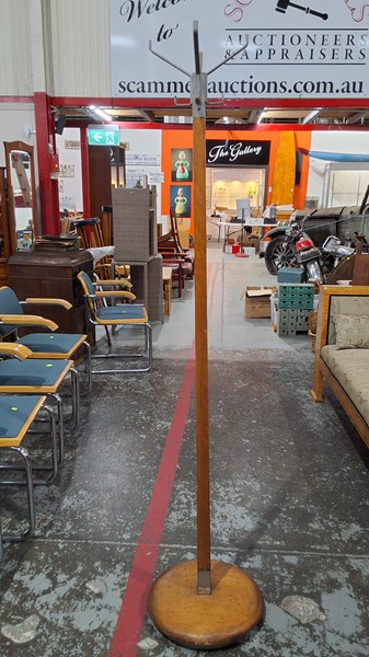 Lot 95 - COAT STAND