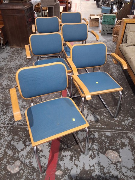 Lot 383 - SET OF SIX CHAIRS