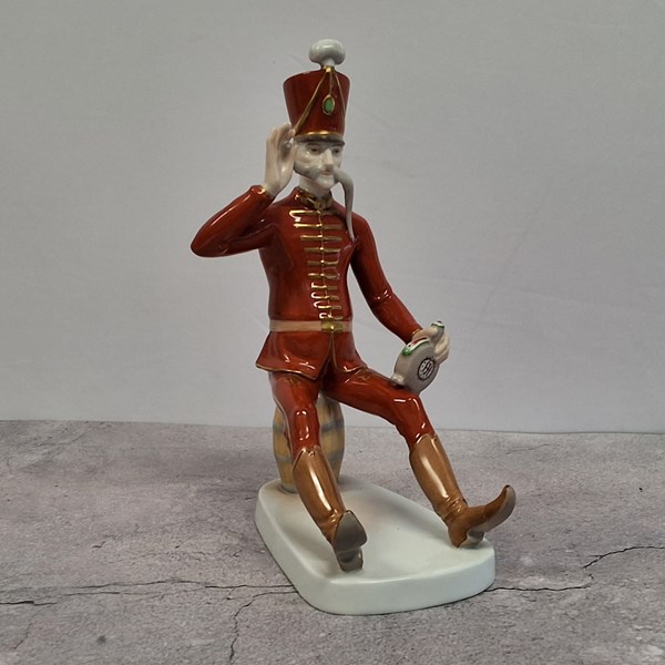 Lot 1129 - HEREND PORCELAIN FIGURE