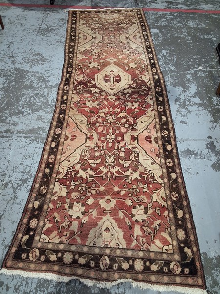 Lot 146 - PERSIAN RUNNER