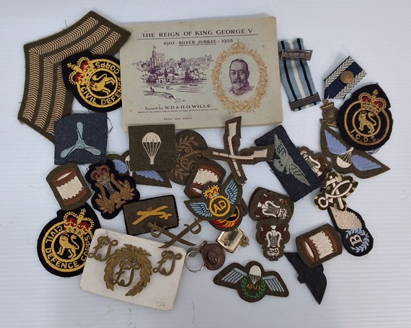 Lot 1061 - CLOTH PATCHES AND CIGARETTE CARDS