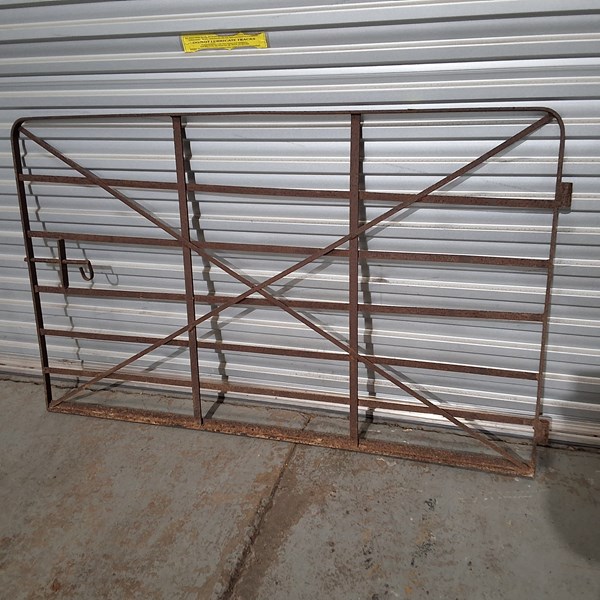 Lot 382 - PERSONAL ACCESS GATE