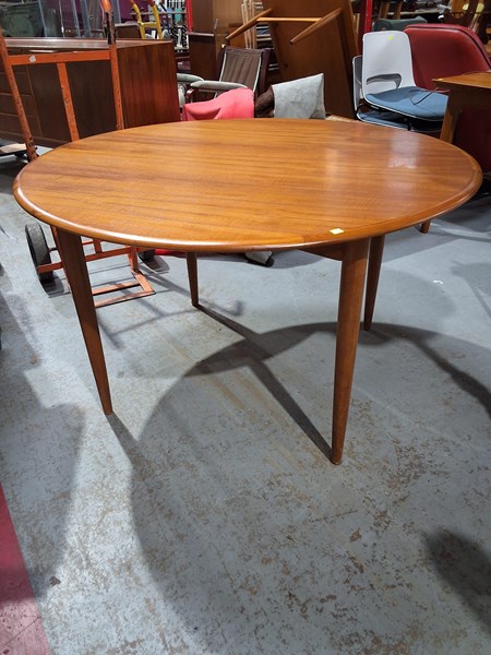 Lot 102 - DINING TABLE