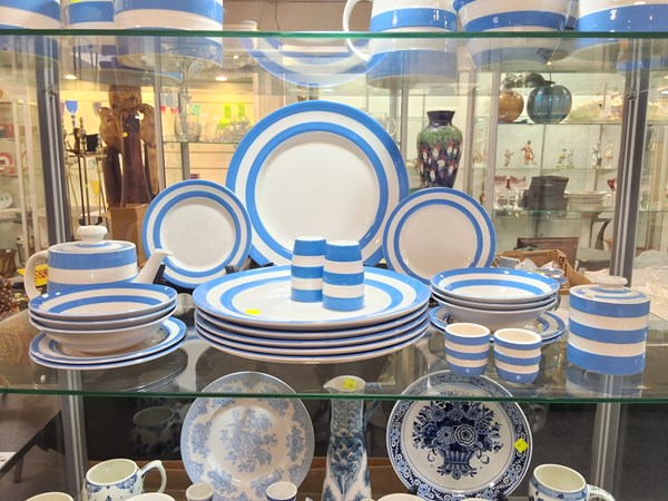 Lot 1193 - CORNISHWARE