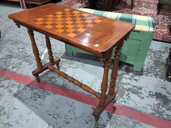 Lot 135 - GAMES TABLE