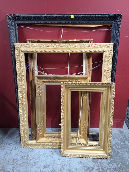 Lot 173 - PICTURE FRAMES