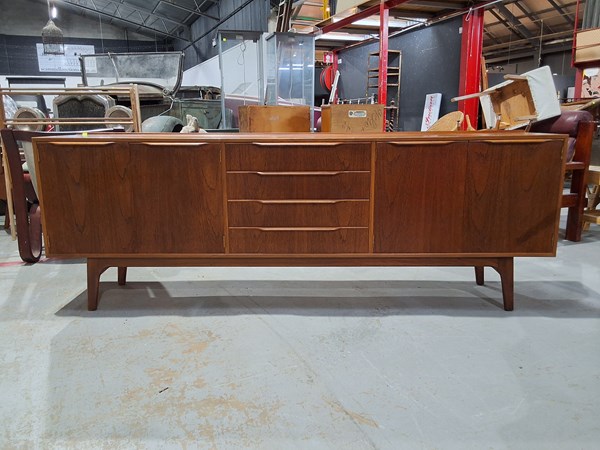 Lot 96 - SIDEBOARD